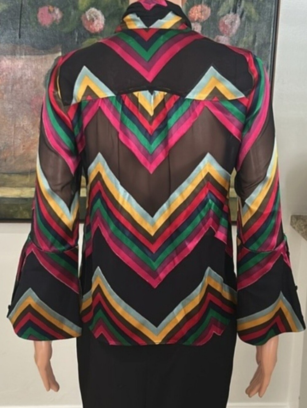 Alice + Olivia Merideth Chevron Tie-Neck Blouse Size XS NWT - Picture 10 of 11